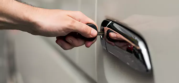 Why Choose Our Auto Locksmith Team in Forest Hills, MI?